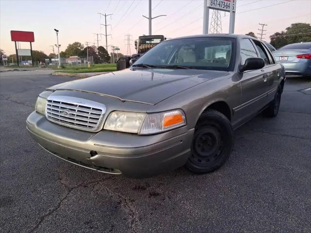2004 Ford Crown Victoria Standard for sale in Waukegan, IL