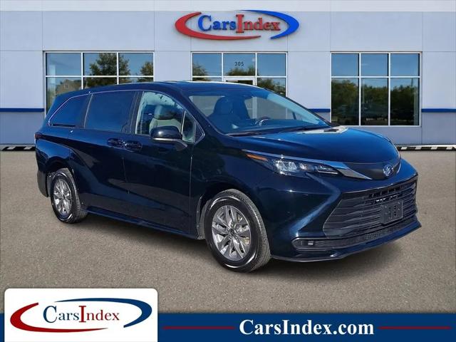 2025 Toyota Sienna LE for sale in Horsham, PA