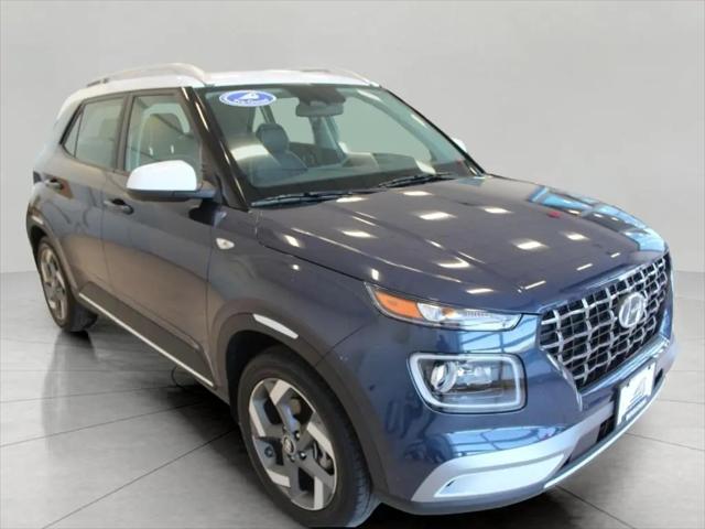 2025 Hyundai Venue Limited for sale in Green Bay, WI