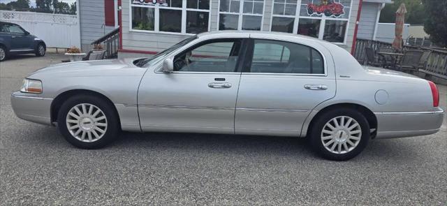 2003 Lincoln Town Car Signature for sale in Fayetteville, NC