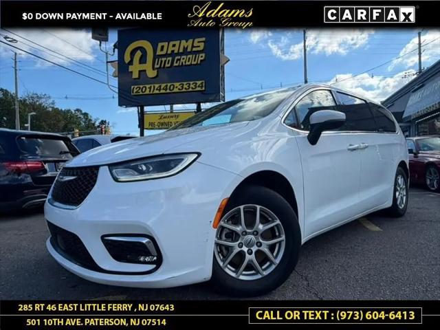 2023 Chrysler Pacifica Touring L for sale in Little Ferry, NJ