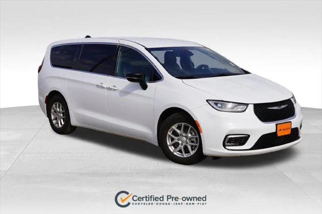 2026 Chrysler Pacifica Select for sale in New Prague, MN
