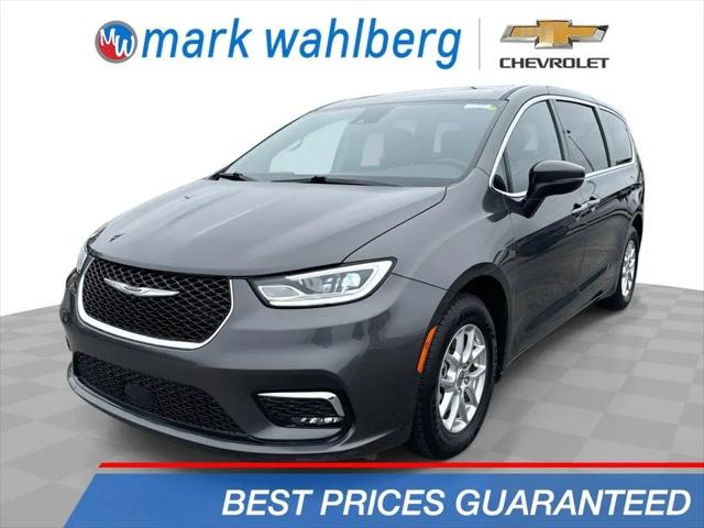 2023 Chrysler Pacifica Touring for sale near Columbus, OH