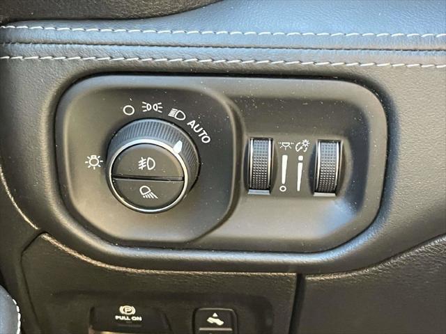 2019 Ram 1500 Limited Crew Cab 4x4 57 Box