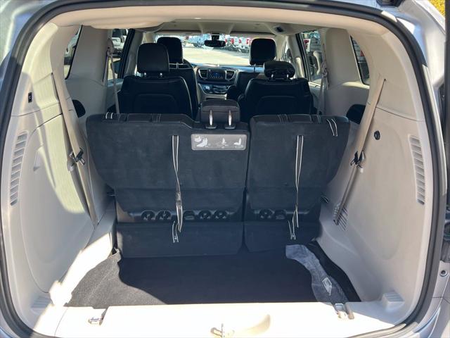 2021 Chrysler Voyager LXI