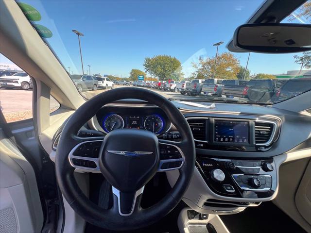 2021 Chrysler Voyager LXI