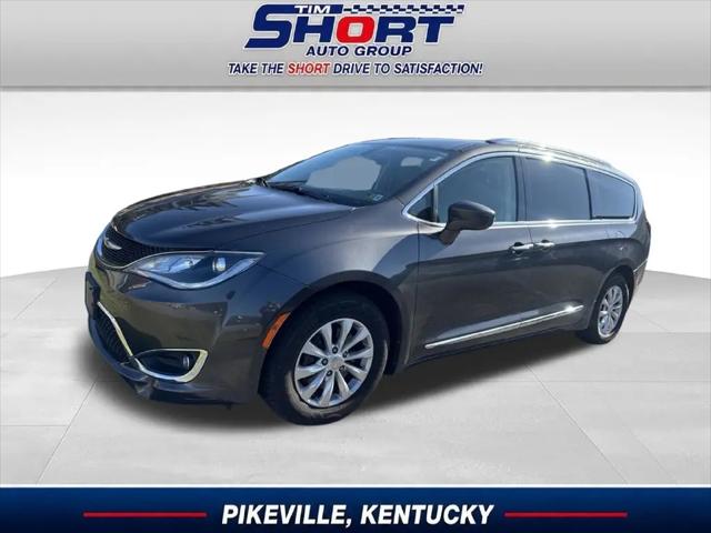 2019 Chrysler Pacifica Touring L for sale in Pikeville, KY
