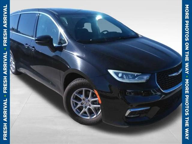 2024 Chrysler Pacifica Touring L for sale in Marion, IA