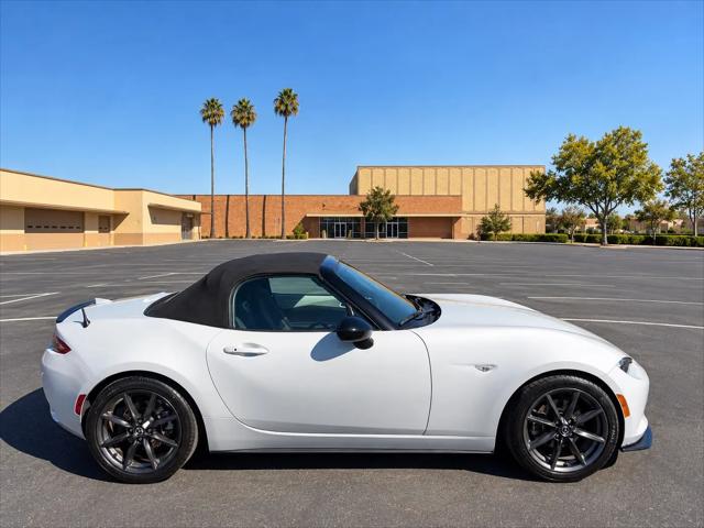 2016 Mazda MX-5 Club