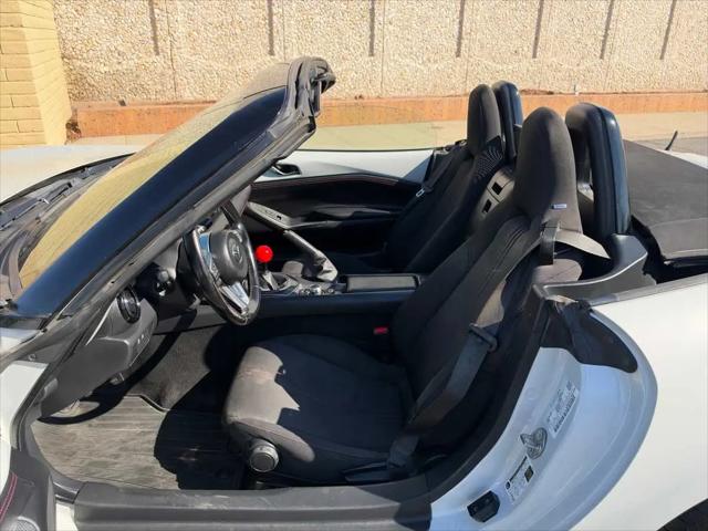2016 Mazda MX-5 Club