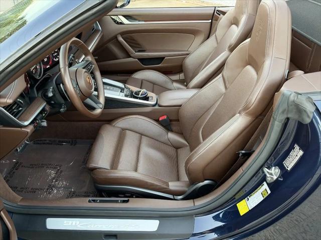 2020 Porsche 911 Carrera 4S Cabriolet