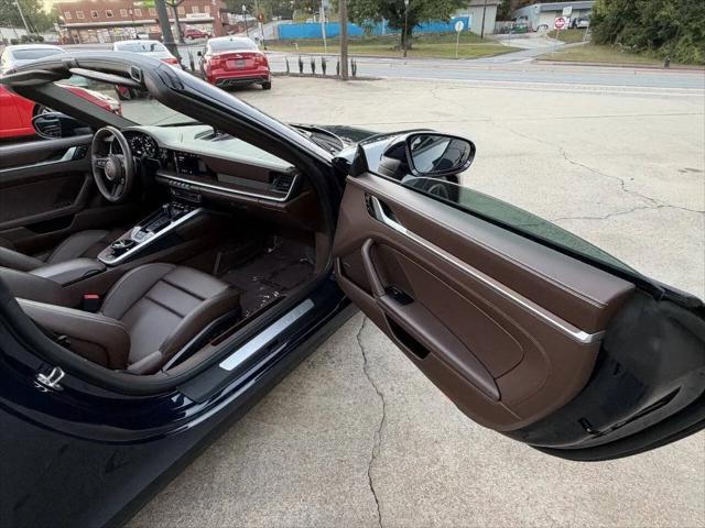 2020 Porsche 911 Carrera 4S Cabriolet