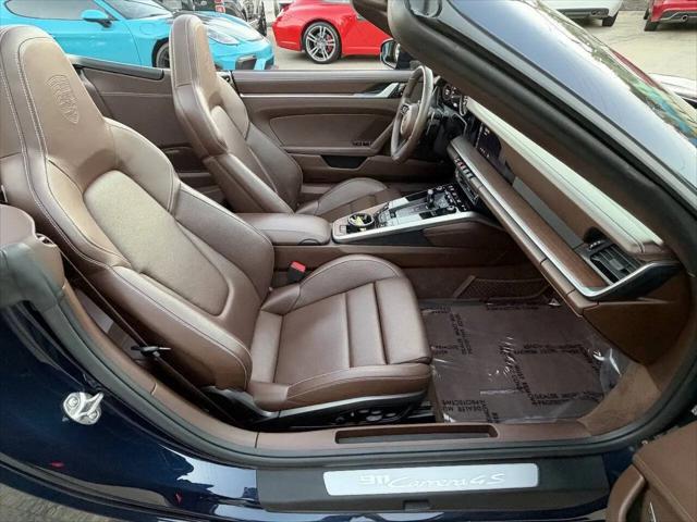 2020 Porsche 911 Carrera 4S Cabriolet