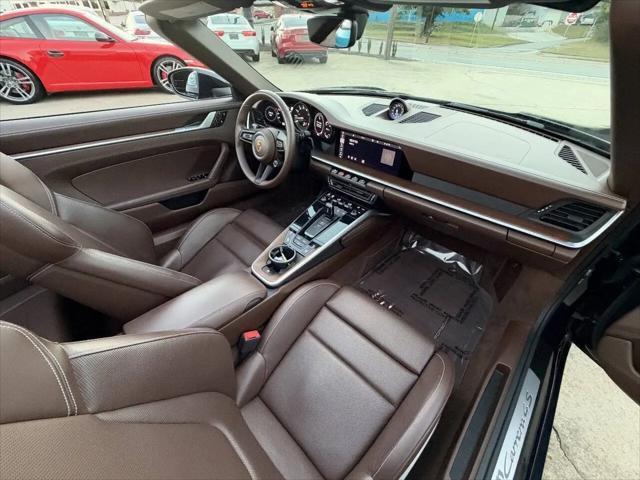2020 Porsche 911 Carrera 4S Cabriolet