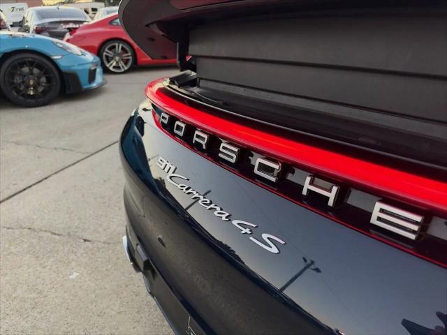 2020 Porsche 911 Carrera 4S Cabriolet