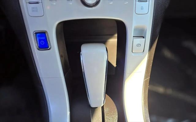 2012 Chevrolet Volt Base