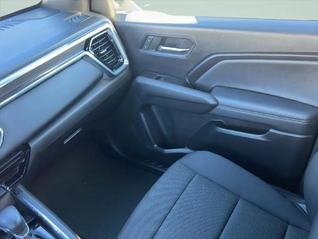 2023 GMC Canyon 4WD Crew Cab Short Box Elevation