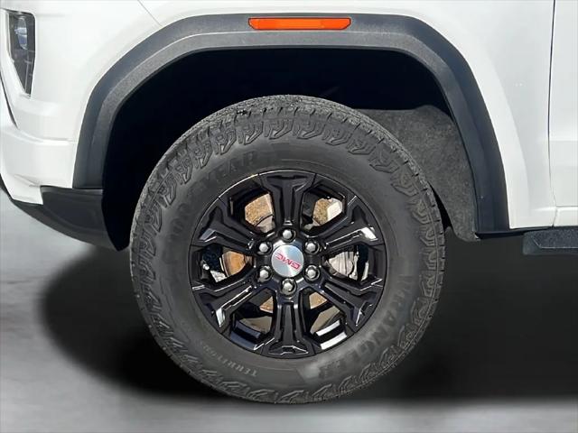 2023 GMC Canyon 4WD Crew Cab Short Box Elevation