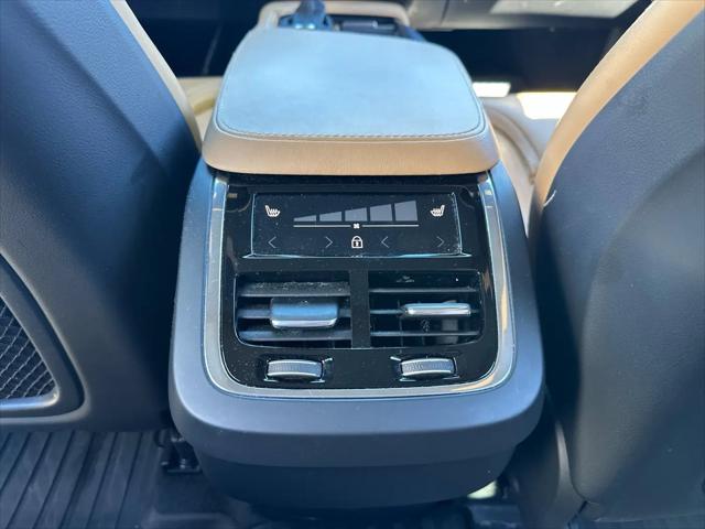 2021 Volvo XC90 T6 Inscription 7 Passenger