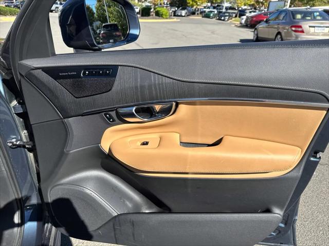 2021 Volvo XC90 T6 Inscription 7 Passenger