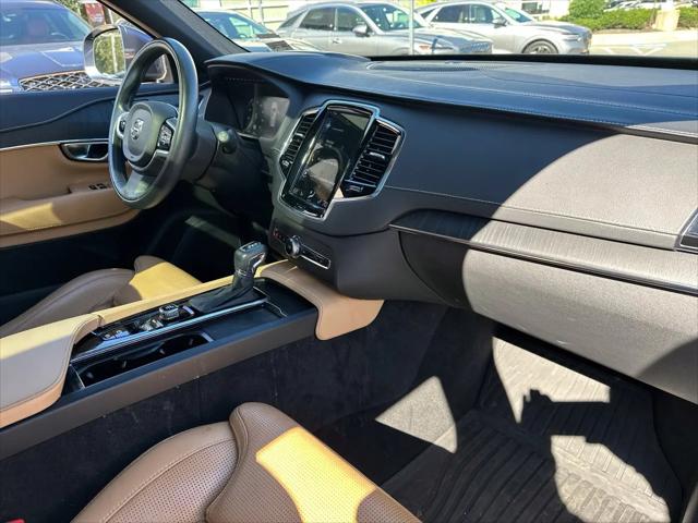 2021 Volvo XC90 T6 Inscription 7 Passenger