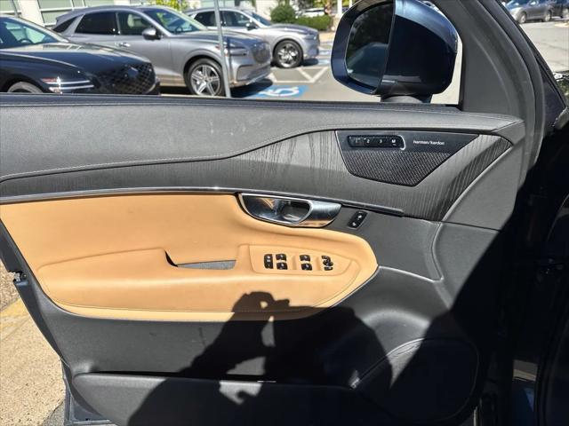 2021 Volvo XC90 T6 Inscription 7 Passenger
