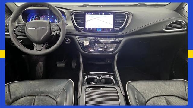 2023 Chrysler Pacifica Hybrid Limited