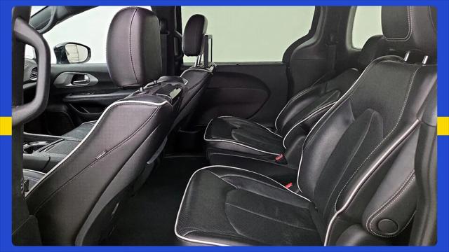 2023 Chrysler Pacifica Hybrid Limited