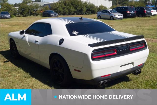 2015 Dodge Challenger R/T Shaker