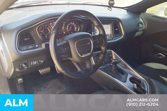 2015 Dodge Challenger R/T Shaker