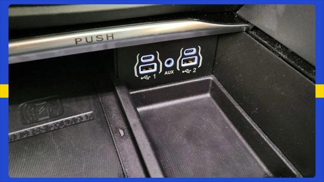 2023 Chrysler Pacifica Hybrid Pinnacle