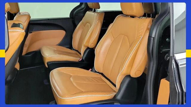 2023 Chrysler Pacifica Hybrid Pinnacle