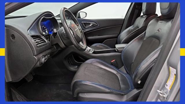 2016 Chrysler 200 S