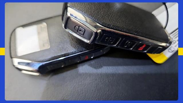 2023 Kia K5 EX