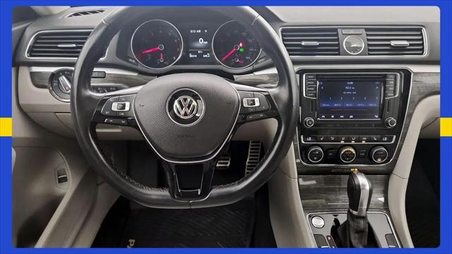 2016 Volkswagen Passat 1.8T SEL Premium