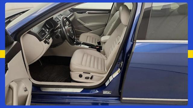 2016 Volkswagen Passat 1.8T SEL Premium