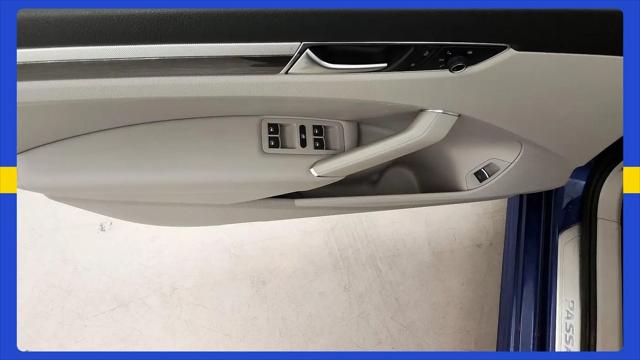 2016 Volkswagen Passat 1.8T SEL Premium