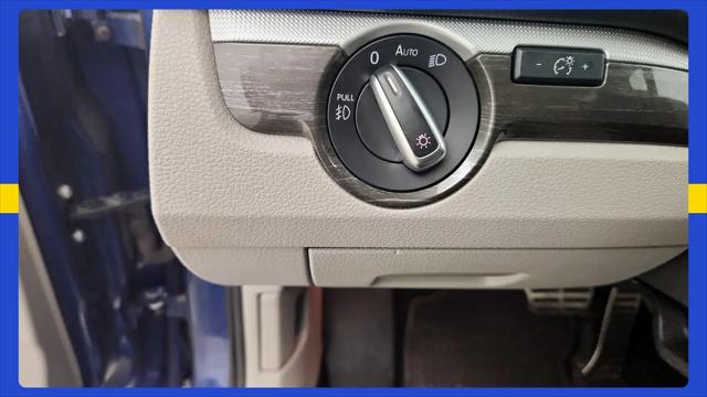 2016 Volkswagen Passat 1.8T SEL Premium