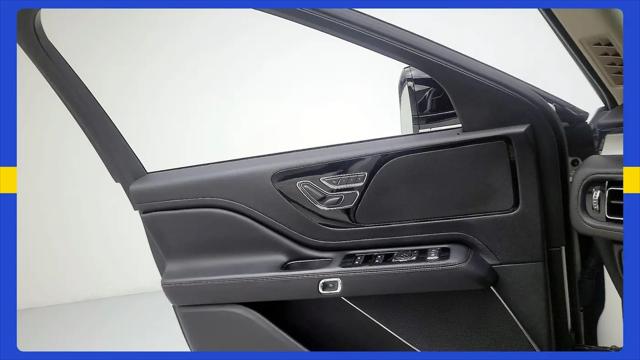 2023 Lincoln Aviator Standard