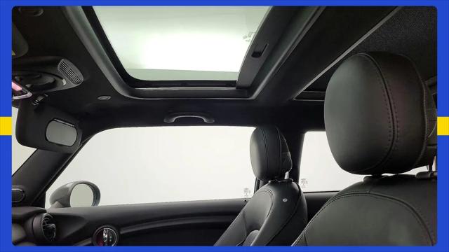 2016 MINI Hardtop Cooper
