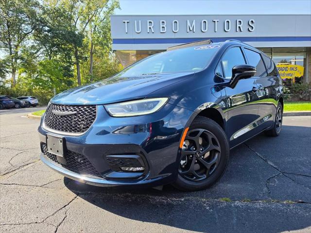 2024 Chrysler Pacifica Hybrid Premium S Appearance Pkg for sale in Taylor, MI