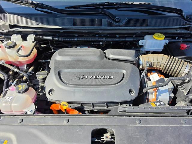 2024 Chrysler Pacifica Hybrid Premium S Appearance Pkg