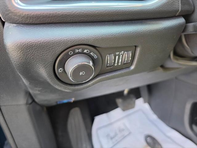 2024 Chrysler Pacifica Hybrid Premium S Appearance Pkg