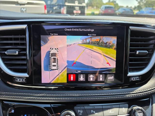 2024 Chrysler Pacifica Hybrid Premium S Appearance Pkg