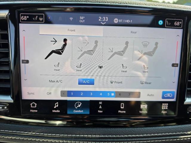2024 Chrysler Pacifica Hybrid Premium S Appearance Pkg