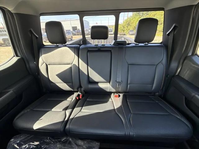2027 Ford F-350 LARIAT