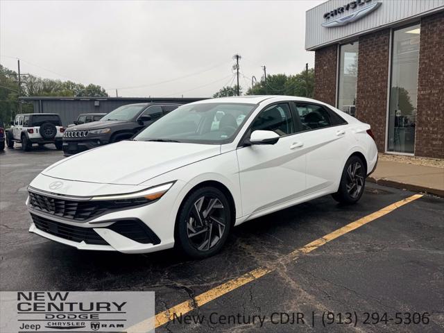 2024 Hyundai Elantra Limited for sale in Paola, KS