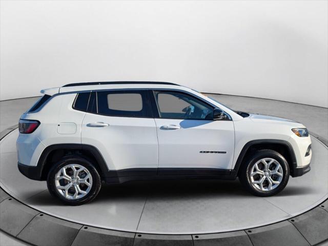 2024 Jeep Compass Latitude 4x4 2024 Jeep Compass Latitude 4x4