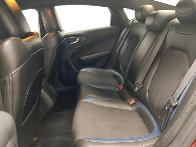 2015 Chrysler 200 S