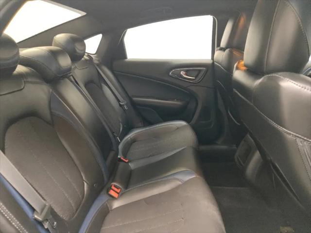 2015 Chrysler 200 S